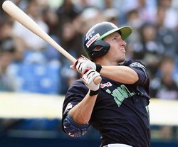 ヤクルト・デニング神宮１号が満弾「気持ちいい」