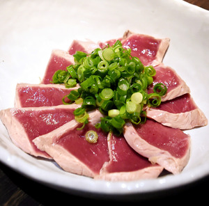 豚生肉まもなく提供禁止 「何食べたら」「売り上げが」