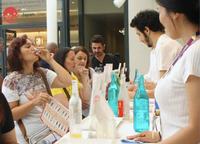 ミラノ万博、日本酒の試飲に行列