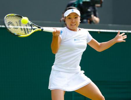 テニス：ウィンブルドン選手権 奈良、２回戦敗退