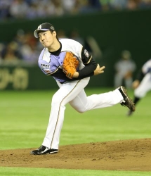 日本ハム有原アウトあと2つ、完投逃すも4勝