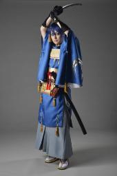 日本刀がブーム 文化放送・八木菜緒アナ、“刀男子”コスプレを披露