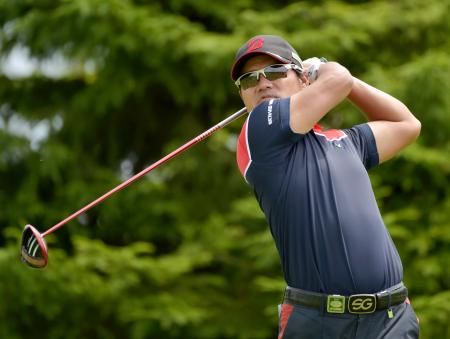 岩田寛が逆転優勝、ツアー2勝目 男子ゴルフ