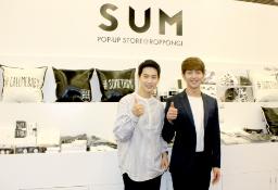 日本初のSUMストアがオープン SHINeeとEXOのメンバーがサプライズ来店