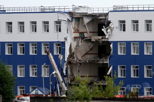 ロシア中部で兵舎崩落 23人が死亡