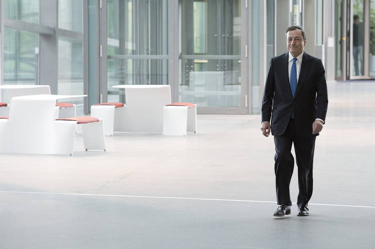 ギリシャ銀行業務19日まで停止、財務省発表