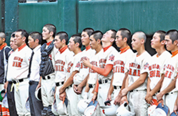 駒大苫小牧、延長13回の末に敗退 南北海道準々決勝