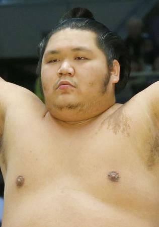 千代大龍が休場…大砂嵐戦でかかとを痛める 2015年07月23日 12時43分