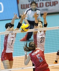 日本女子、悔しフルセット惜敗…サオリン「まだ2試合目」/バレー