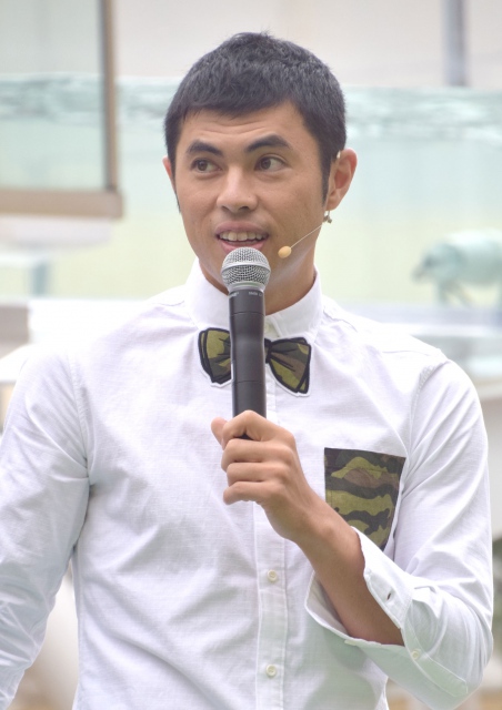 小島よしお 持ちギャグ「そんなの関係ねぇ」化石化に自虐