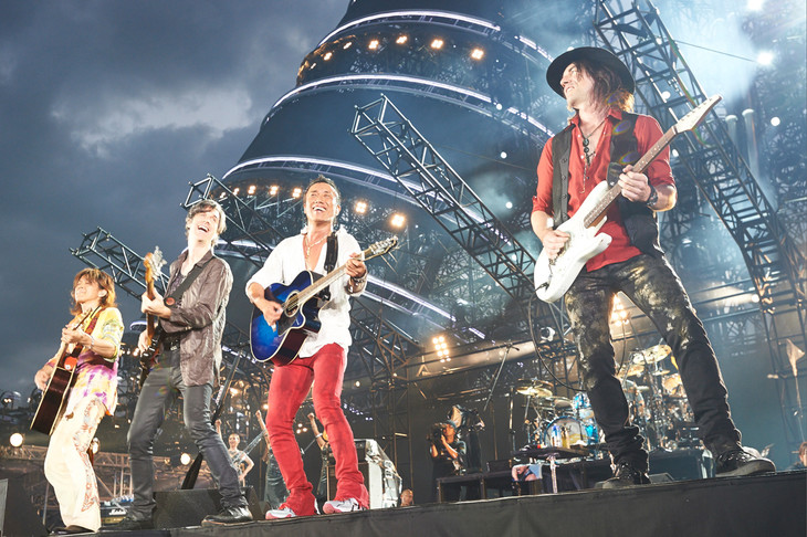 「お前らが主役だー！」長渕剛、ふもとっぱらで富士山＆日の出を臨む