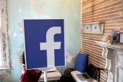 ＡＩ越えるパーソナルアシスタント「Ｍ」、米ＦＢが試験運用