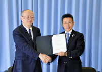 人口や学生増へ 方策探る 2015年09月02日