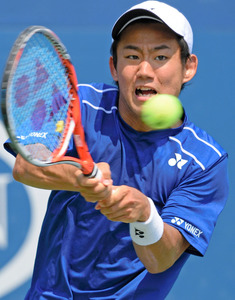 19歳西岡、若さで攻めて4大大会初勝利 テニス全米