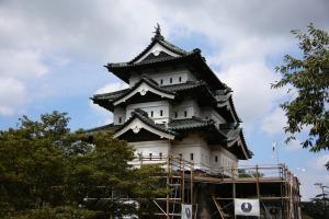 城が70メートル移動する曳屋って何？ 動く弘前城を目撃してきた