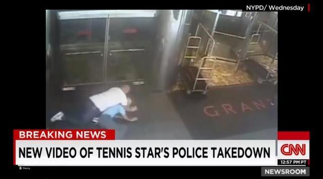 テニスの元スター選手を容疑者と誤認、拘束映像が公開 米