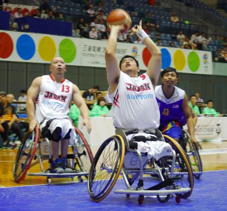 車いすバスケ男子4強、女子敗退 リオのパラリンピック予選