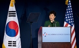 朴大統領:日韓首脳会談に前向き…「慰安婦」対応求める