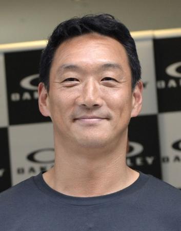 阪神新監督に金本氏 2015年10月18日