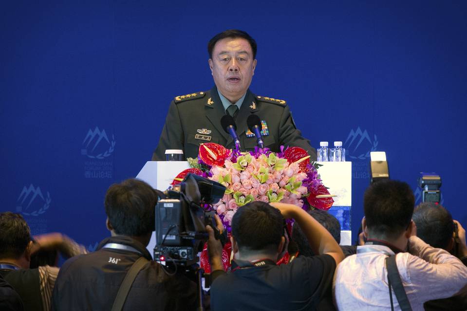 中国軍幹部、軽率に武力に訴えないと強調 領有権問題