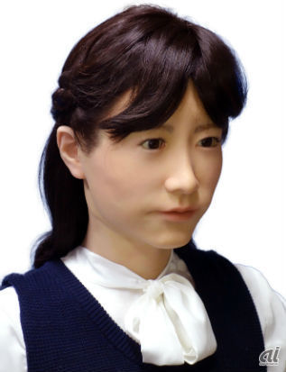 今度はトライリンガル--東芝から日、米、中国語が話せるアンドロイド「地平ジュンこ」