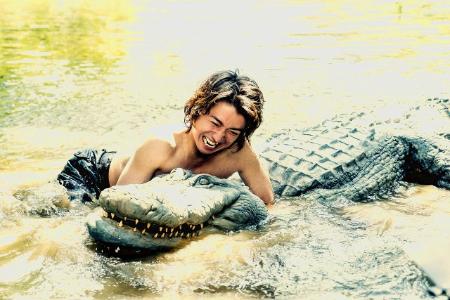 映画『探検隊の栄光』は“やらせ”を楽しんでいた時代へのオマージュ