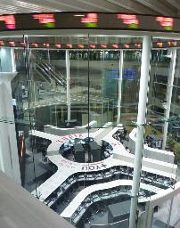 日経平均終値、１２１円高の１万８９４７円 2015年10月26日 15時25分