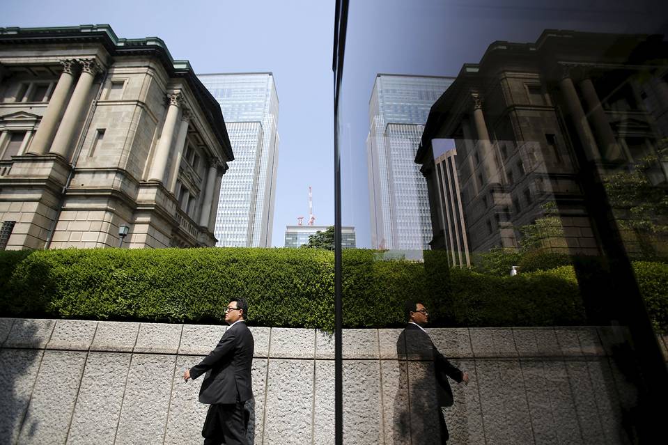 日銀、物価見通し下方修正へ＝３０日に会合、追加緩和の是非議論