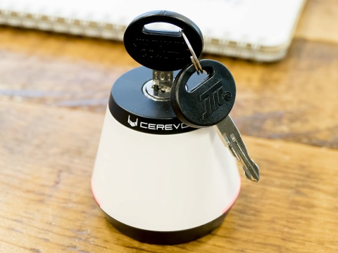 ウェブサービスのトリガーになる鍵穴デバイス「Hackey」、Cerevoが販売開始