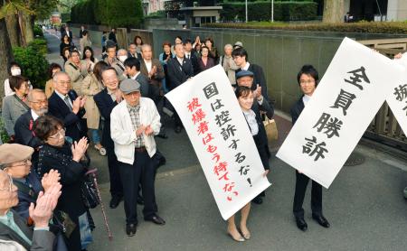 新基準で不認定の１７人、原爆症と認める判決