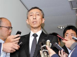 5万円謝礼受領の校長ら5人、教科書採択に関与 2015年10月30日 16時39分