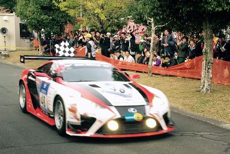 トヨタ社長、ラリーに登場 愛知のイベントでデモ走行