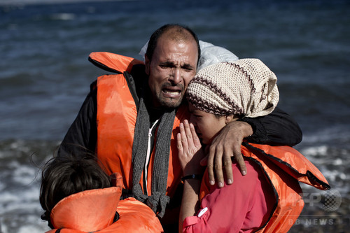 海渡る難民、10月過去最多 21万8千人超とUNHCR