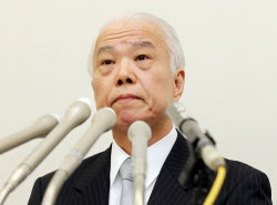 エアバッグ部品、ホンダに続きトヨタも