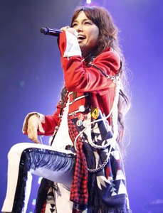 相川七瀬、涙の２０周年ライブ！親子共演＆工藤静香“もらい泣き”