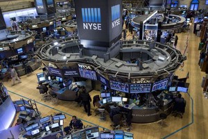 ＮＹ株大幅下落、米利上げの可能性や中国貿易統計で