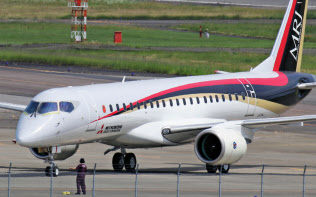 三菱航空機の「ＭＲＪ」初飛行 ５度の延期乗り越えきょう実施