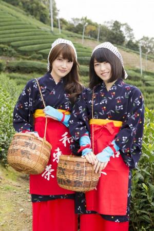 横山由依と入山杏奈ＡＫＢ仲良しコンビが京都２人旅