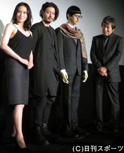 〈速報〉「ＦＯＵＪＩＴＡ」初日にパリでテロ 小栗監督沈痛