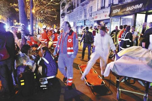 パリ同時テロまとめ…中心部で爆発、銃撃相次ぐ