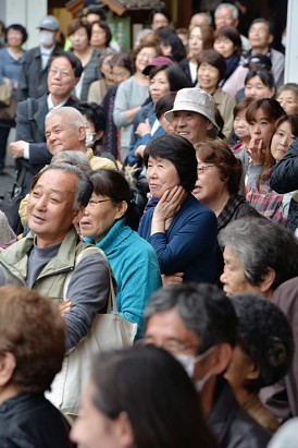 大阪ダブル選：市長選 吉村氏リード 知事選は松井氏優位