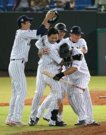 侍ジャパン、視聴率好調18・6%、19日準決勝・韓国戦へ期待高まる