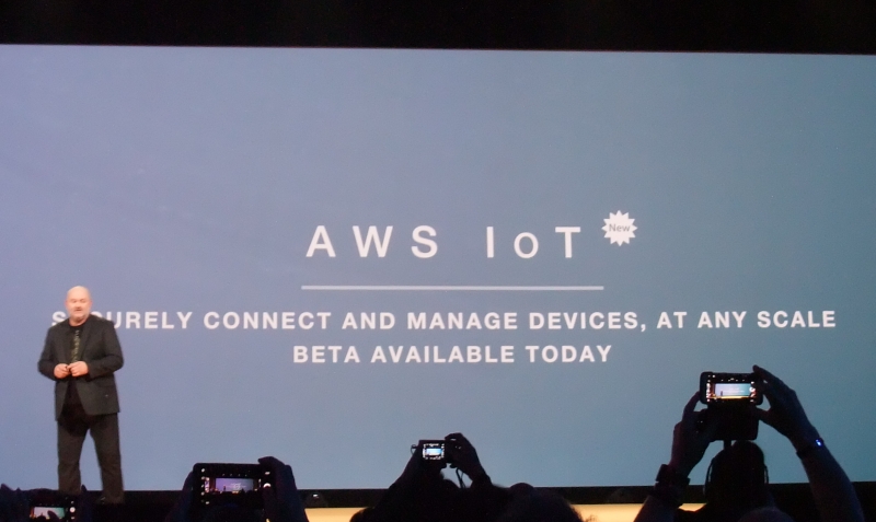 これぞアマゾン流、コンテナの次はLambda