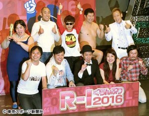 R―1会見! とにかく明るい安村「パンツ脱ぎ捨て服を着る」
