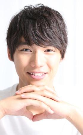 福士蒼汰、3年前に“五郎丸ポーズ”していた!「まさかこの時期から…」