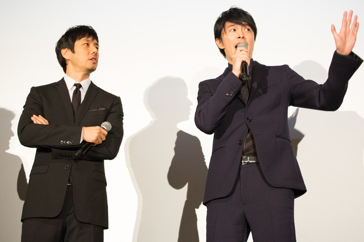 西島秀俊ら「MOZU」挨拶で長谷川博己チャーオ!