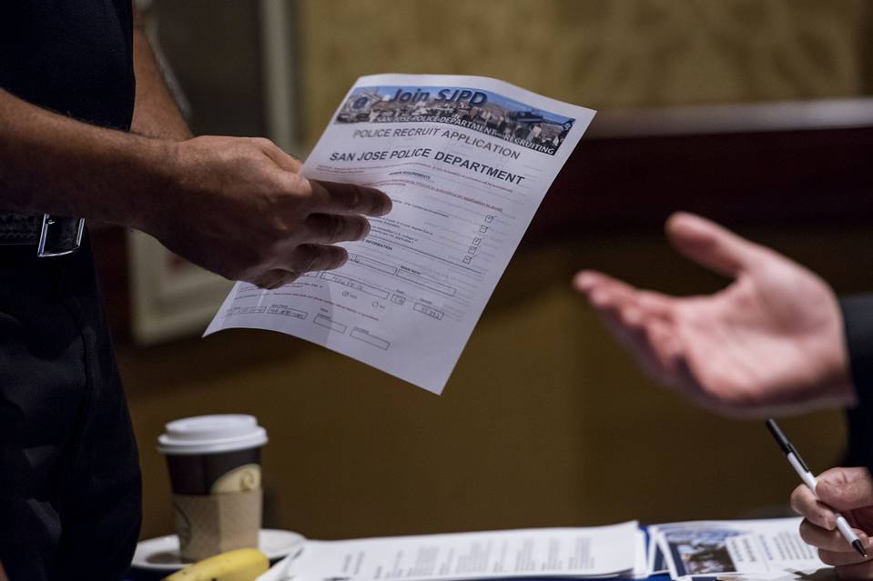 米新規失業保険申請、先週は27.1万件に減少