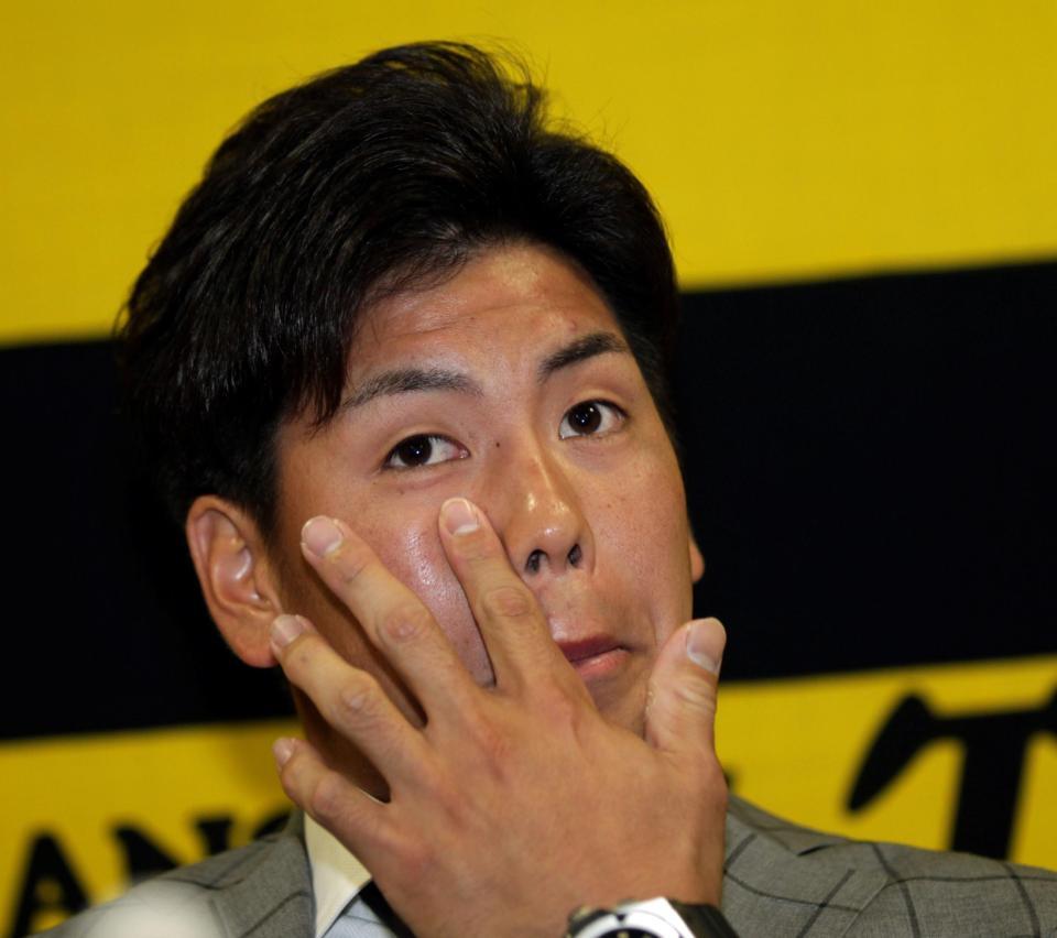 阪神・梅野は300万円減/56試合の出場にとどまる