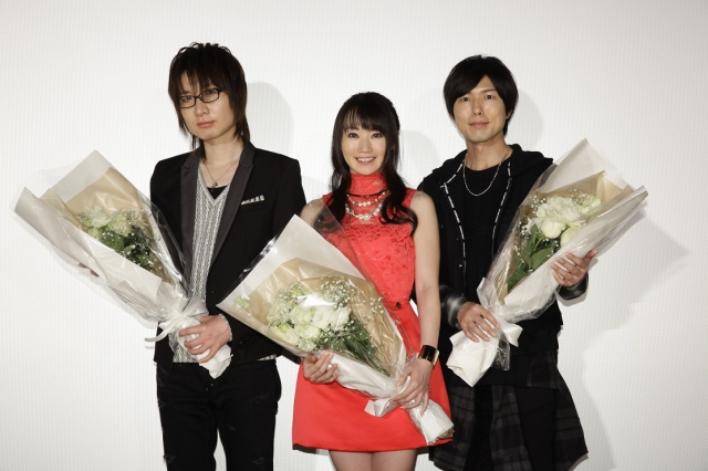 水樹奈々、スマホに感動「カメラがパノラマで撮れたり拡大したり」