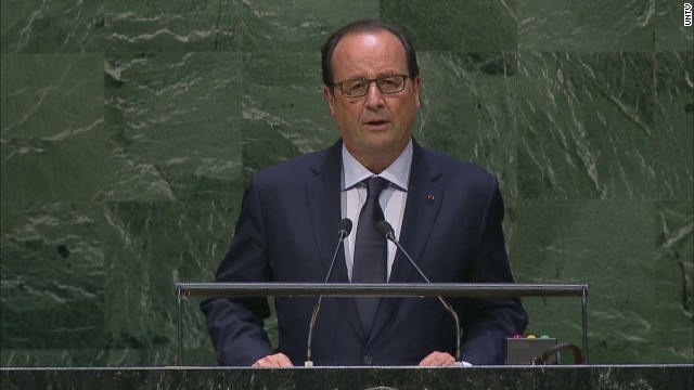 フランス:空母から3都市空爆 IS支配のシリア領にも